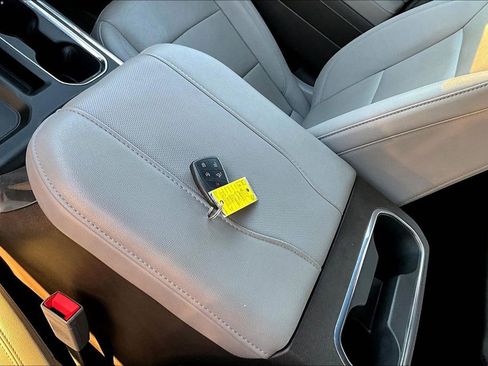 Used 2024 GMC Sierra 1500 SLT w/ SLT Premium Package image 40