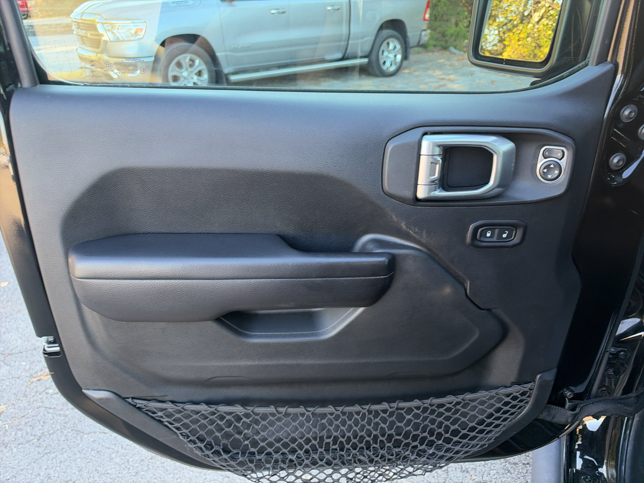 Used 2018 Jeep Wrangler Unlimited Rubicon AWD/4WD image 7