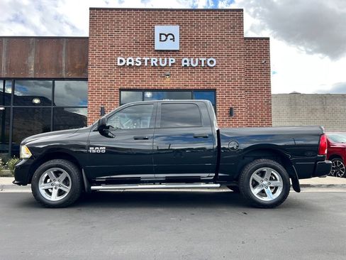 Used 2018 RAM 1500 Express w/ Express Value Package image 3