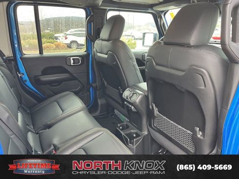 New 2026 Jeep Gladiator Sport AWD/4WD image 25