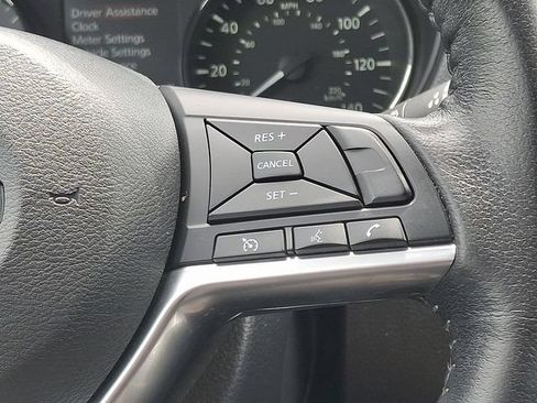 Used 2020 Nissan Rogue SV AWD/4WD image 21