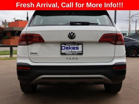 Used 2023 Volkswagen Taos S w/ Driver Assistance Package FWD image 5