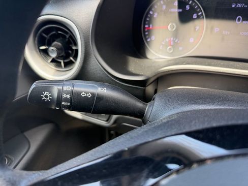 Used 2020 Kia Forte LXS FWD image 12