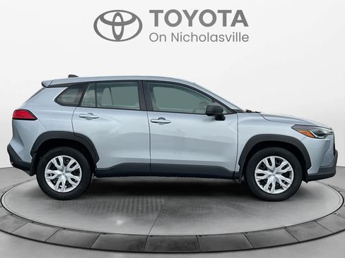 Used 2023 Toyota Corolla Cross L FWD image 6