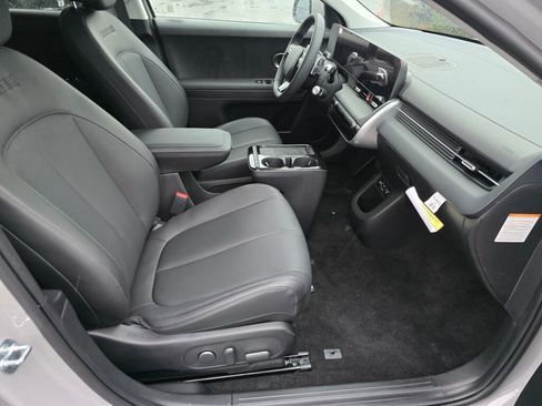 New 2025 Hyundai Ioniq 5 SEL image 10