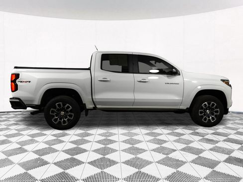 Used 2023 Chevrolet Colorado LT w/ LT Convenience Package III AWD/4WD image 23