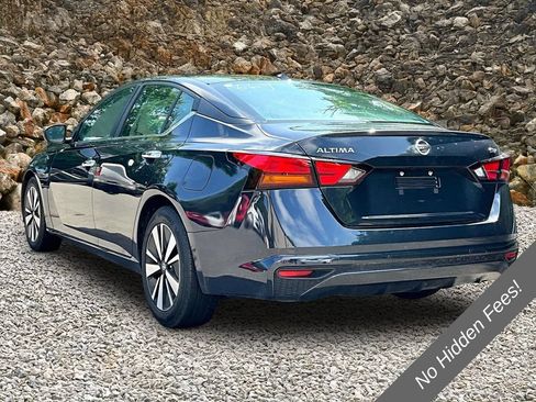 Used 2022 Nissan Altima 2.5 SV FWD image 11