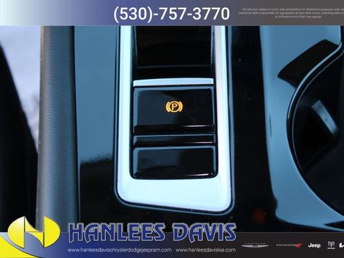 Used 2024 Volkswagen Atlas SE image 23