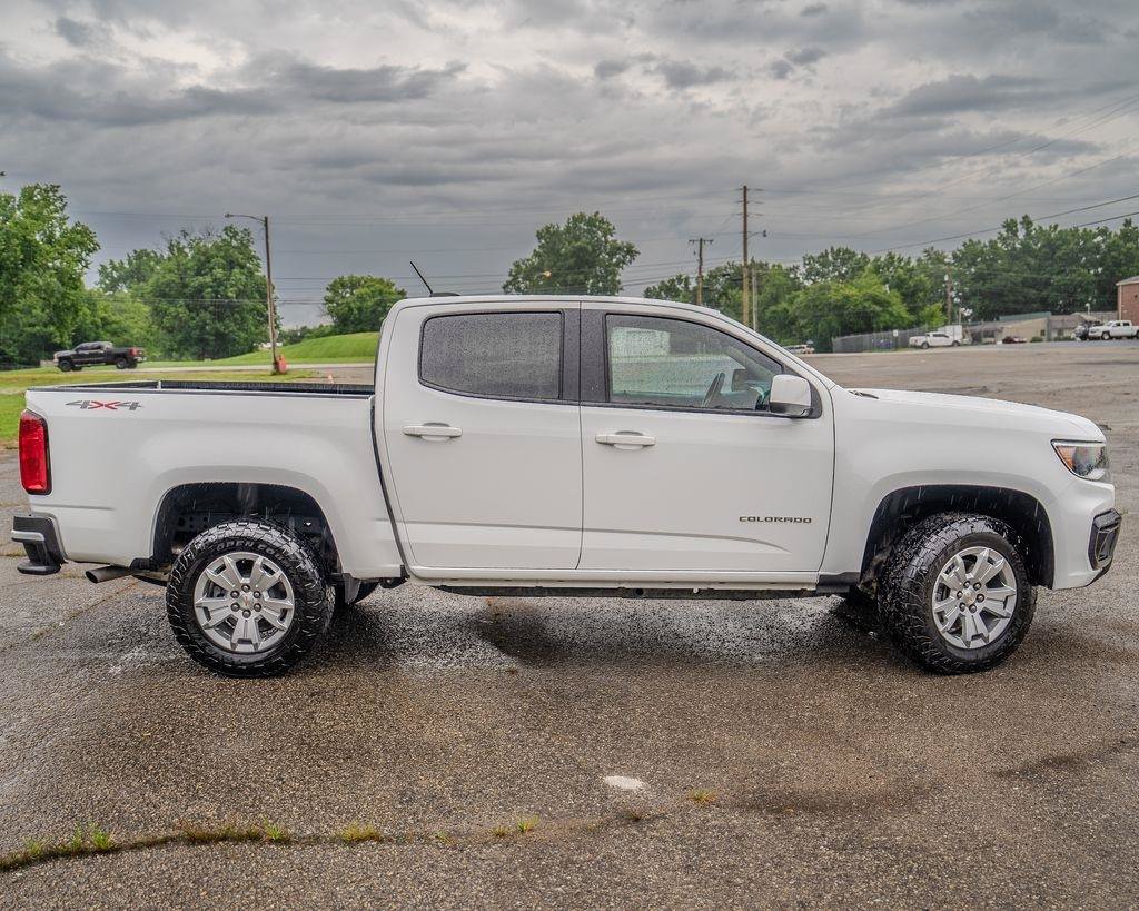 Used 2022 Chevrolet Colorado LT w/ LT Convenience Package AWD/4WD image 8