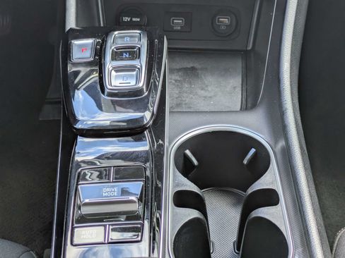 Used 2023 Hyundai Sonata SEL w/ Preferred Accessory Package FWD image 19