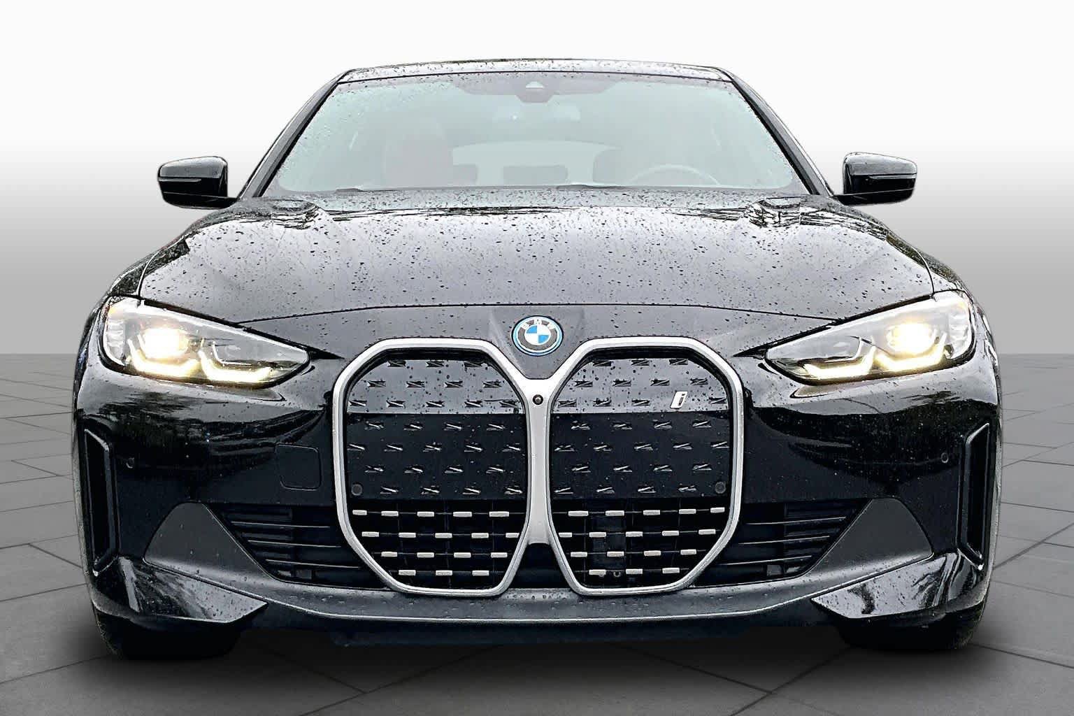 Used 2023 BMW i4 eDrive35 w/ Premium Package RWD image 3