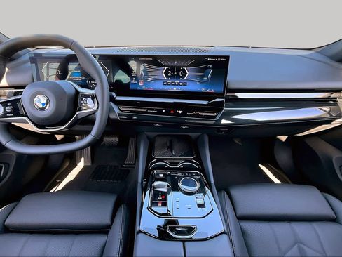 Used 2026 BMW 530i RWD image 14