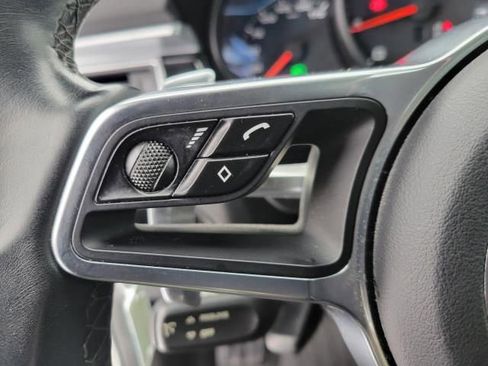 Used 2018 Porsche Macan image 23