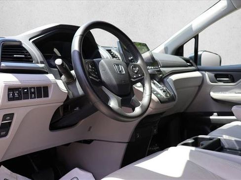 Used 2024 Honda Odyssey EX-L image 10
