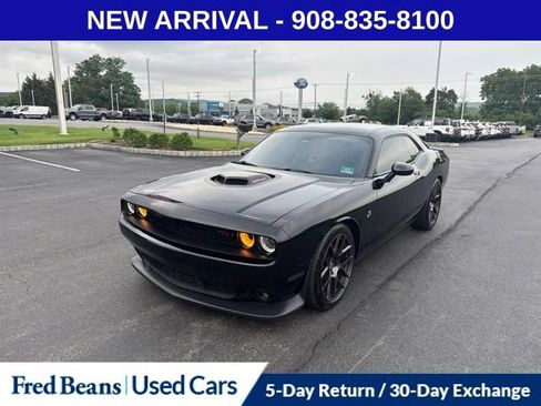 Used 2016 Dodge Challenger R/T Scat Pack RWD image 3