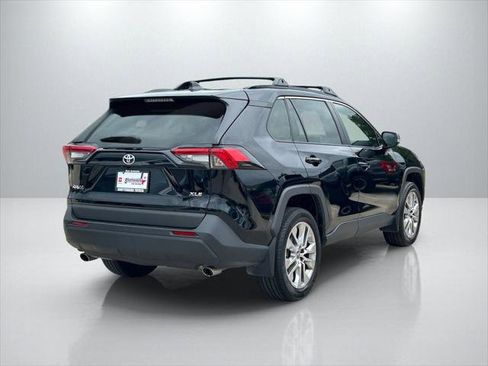Certified 2023 Toyota RAV4 XLE Premium image 5