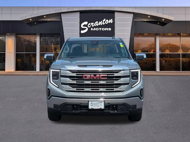 Used 2025 GMC Sierra 1500 SLE w/ Preferred Package AWD/4WD image 8