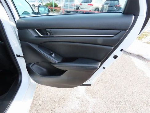 Used 2021 Honda Accord Sport Special Edition image 13