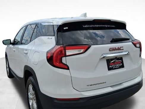 Used 2024 GMC Terrain SLE FWD image 5
