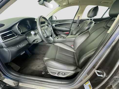 Used 2025 Genesis G70 2.5T AWD/4WD image 13