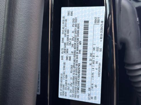 New 2025 Ford Escape SE w/ PHEV Premium Package image 35