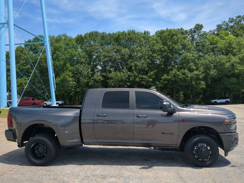 Certified 2025 RAM 3500 Laramie w/ Night Edition AWD/4WD image 2
