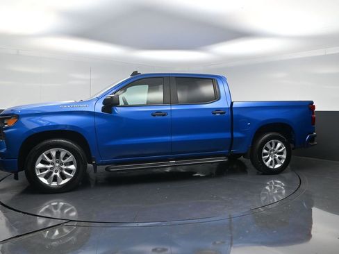 Used 2024 Chevrolet Silverado 1500 Custom image 3