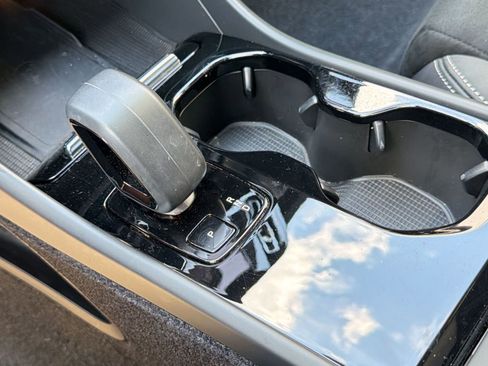 Used 2023 Volvo XC40 Recharge Ultimate AWD/4WD image 24
