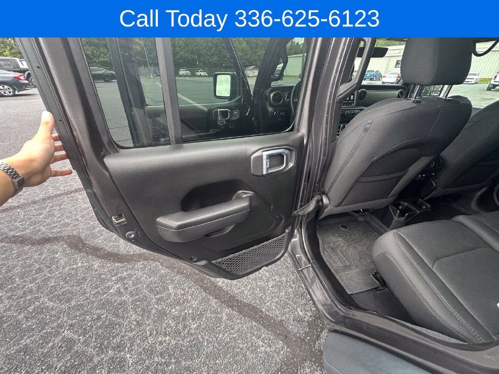 Used 2022 Jeep Wrangler Unlimited Sport AWD/4WD image 20