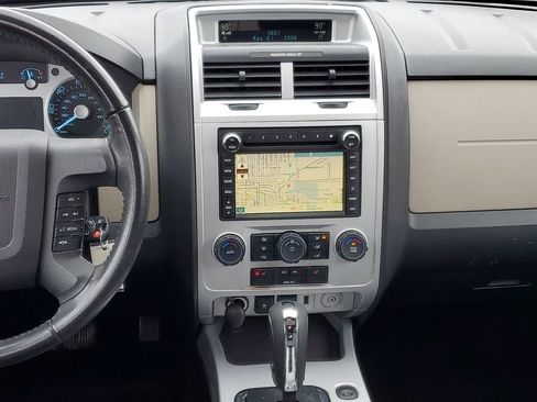 Used 2010 Mercury Mariner Premier image 23