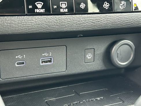 Used 2025 Mitsubishi Outlander SE AWD/4WD image 18
