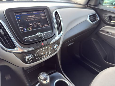 Certified 2021 Chevrolet Equinox LS image 21