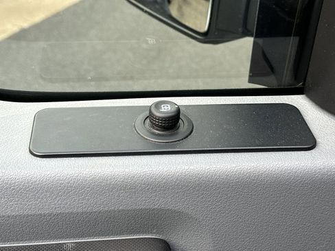 Used 2016 Ford F250 XL w/ Power Equipment Group image 17