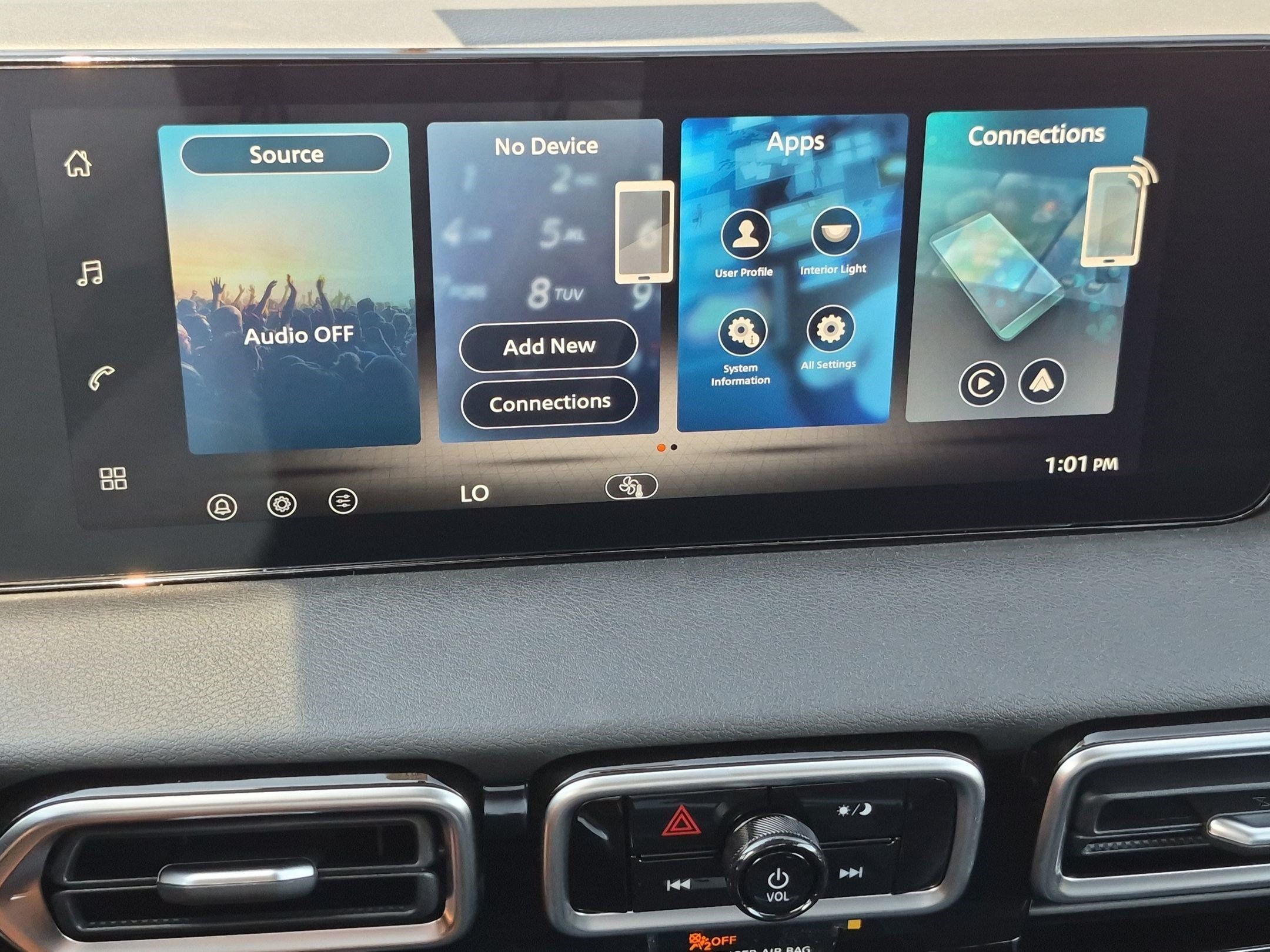New 2027 Nissan Sentra SV w/ Floor Mat Package FWD image 16