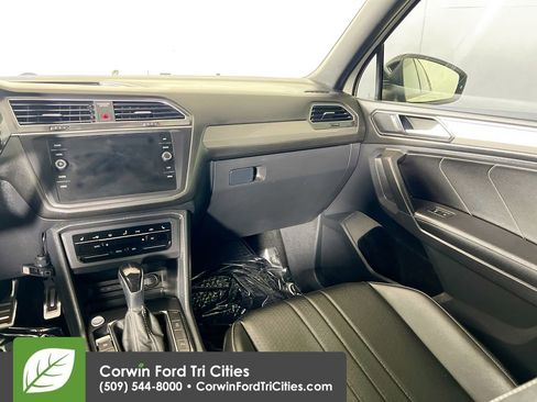 Used 2022 Volkswagen Tiguan SE R-Line AWD/4WD image 27