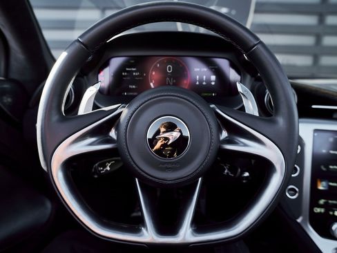 Used 2024 McLaren 750S Spider image 52