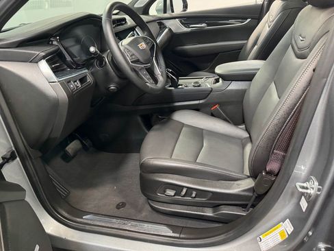 Used 2025 Cadillac XT5 Premium Luxury image 56