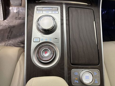 Used 2024 Genesis GV80 2.5T image 17