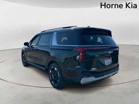 New 2026 Kia Carnival EX image 5