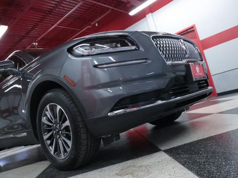 Used 2021 Lincoln Nautilus Standard w/ Equipment Group 101A image 32