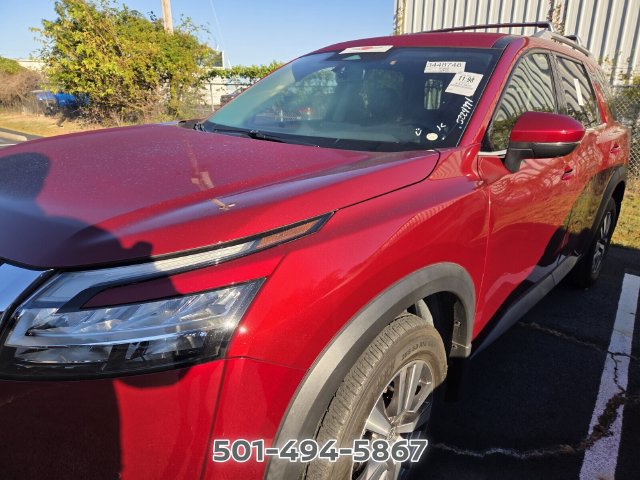 Used 2023 Nissan Pathfinder SL FWD image 9