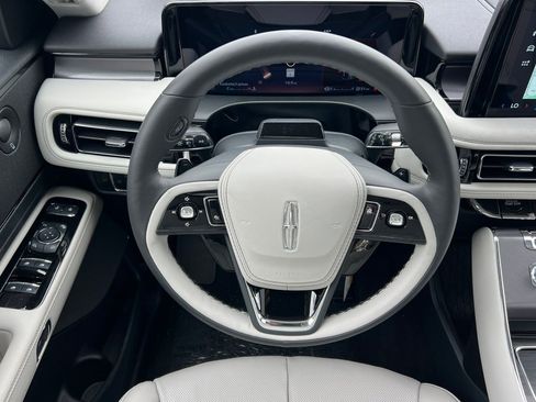 New 2025 Lincoln Aviator Premiere w/ Equipment Group 101A image 12