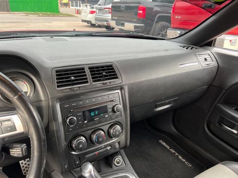 Used 2009 Dodge Challenger R/T image 12