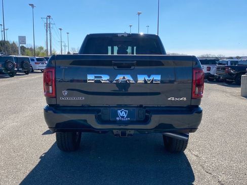 New 2026 RAM 2500 Laramie w/ Sport Appearance Package AWD/4WD image 5