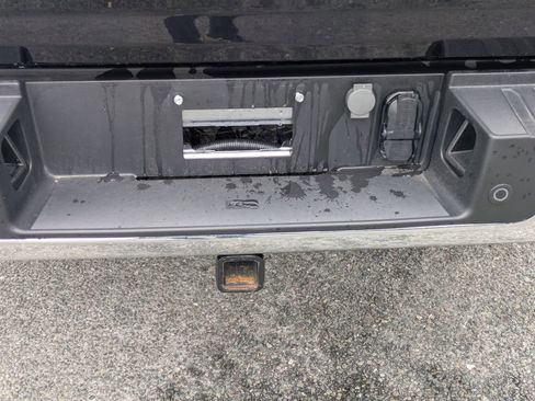 Used 2024 Ford F150 XLT w/ Tow/Haul Package image 11