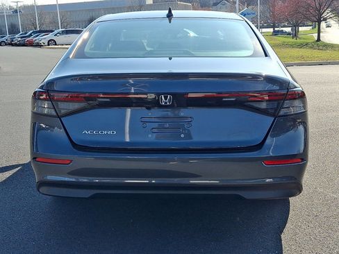 Certified 2023 Honda Accord EX image 5