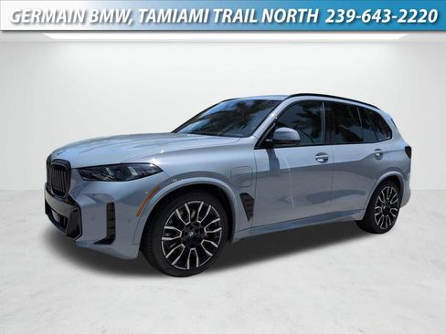 New 2026 BMW X5 xDrive50e w/ M Sport Package AWD/4WD image 1