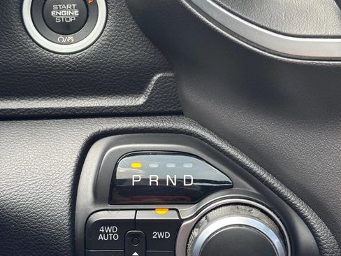 Used 2019 RAM 1500 Big Horn AWD/4WD image 28