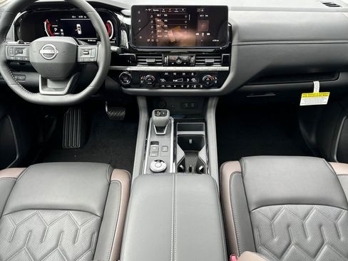 New 2026 Nissan Pathfinder Platinum w/ Cargo Package AWD/4WD image 13