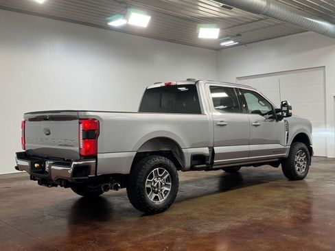 Used 2023 Ford F250 Lariat w/ Lariat Ultimate Package image 4